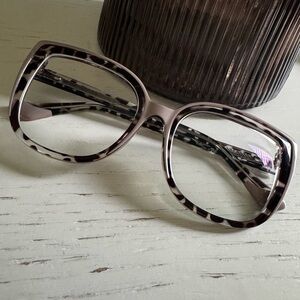 Stylish Leopard Print Square Sunglasses